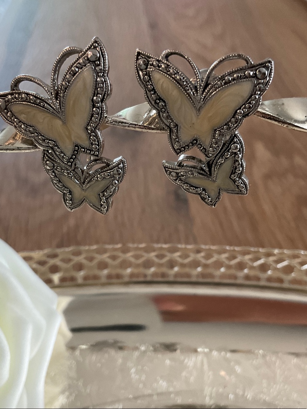 Vintage Avon Whispering Wings Butterfly Clip On Earrings